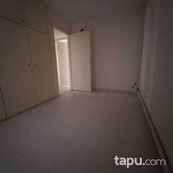 Karşıyaka Bahariye'de 3+1 Daire