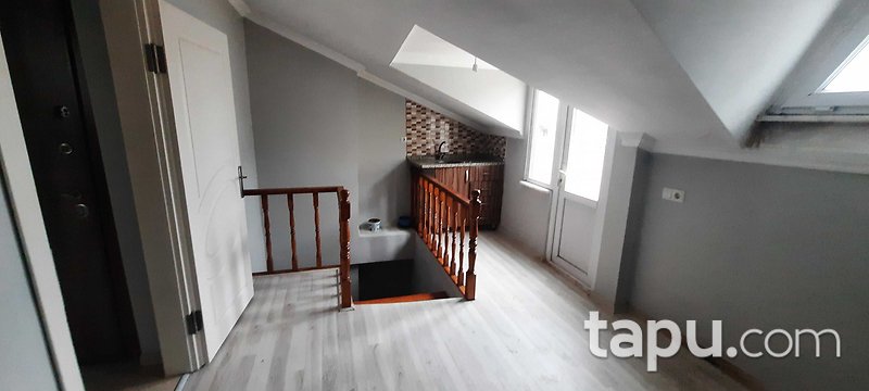 Eyüpsultan Silahtarağa'da 4+1 Çatı Piyesli Daire