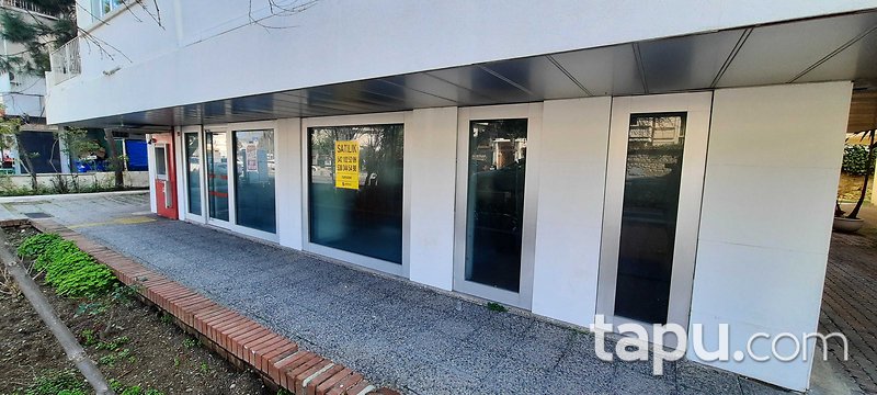 Beykoz Kanlıca Mahallesi Barış Manço Caddesi'nde 111 m2 İş Yeri