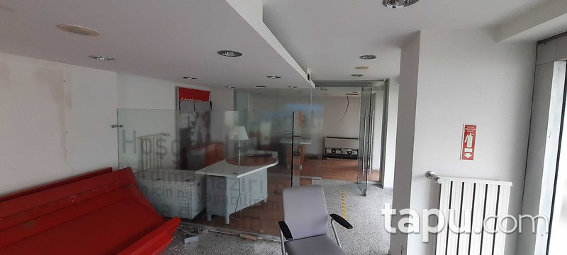 Beykoz Kanlıca Mahallesi Barış Manço Caddesi'nde 111 m2 İş Yeri