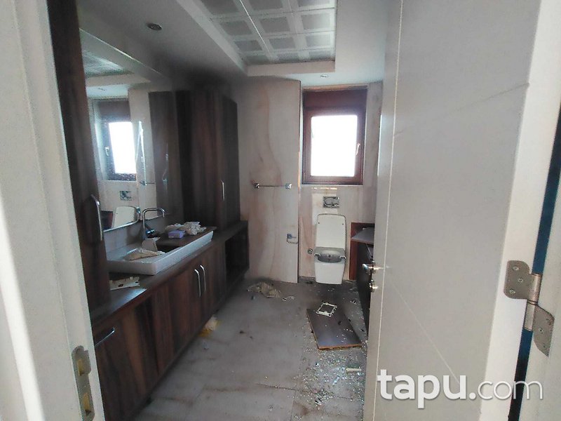 Kepez Altınova Orta Mahallesi'nde 2 Katlı Villa