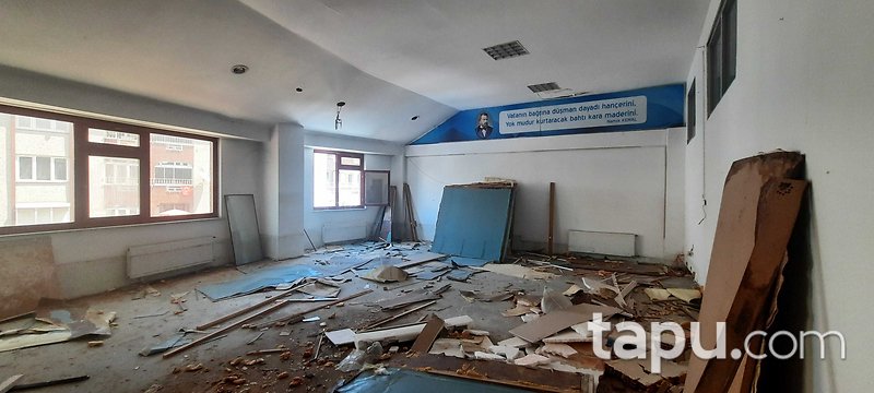 Süleymanpaşa Koca Kardeşler Pasajı'nda 6 Adet Ofis(305360 )