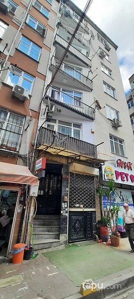 Fatih Şehremini'de 70 m2 Dükkan