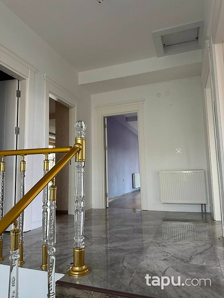 Sur Azel Rozpark Sitesi'nde 5+1 Villa