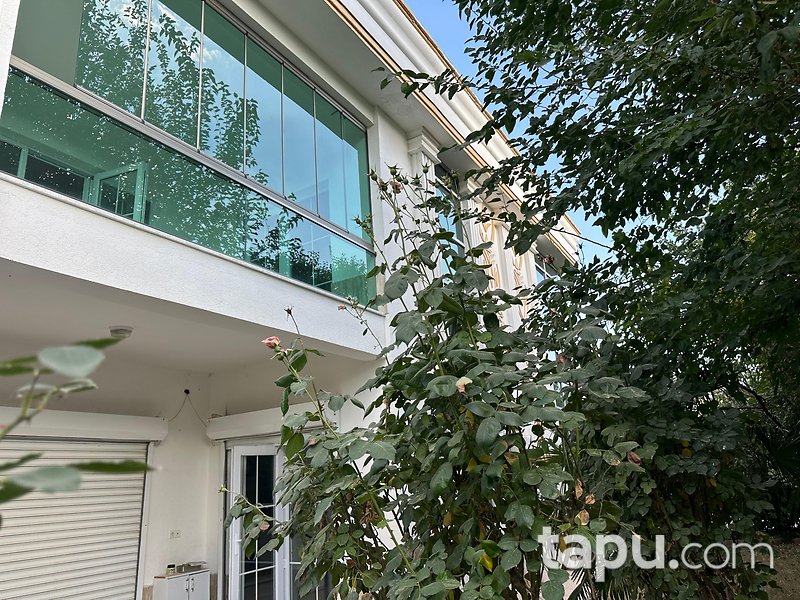 Sur Azel Rozpark Sitesi'nde 5+1 Villa