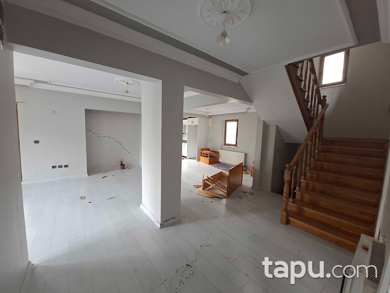 Büyükçekmece Bahçelievler Olea Sitesi'nde 3+1 Dubleks Daire