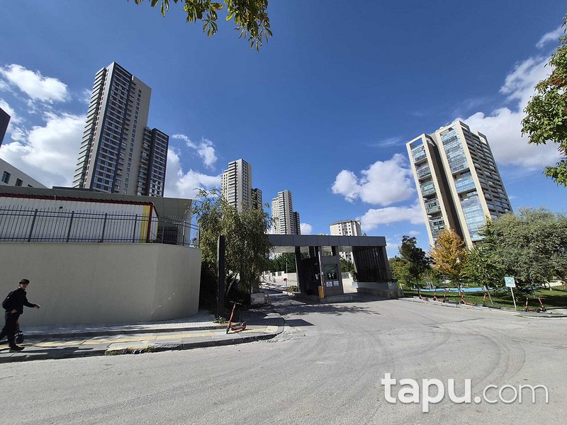 Çankaya Teona Konutları Sitesi'nde 4+1 Daire