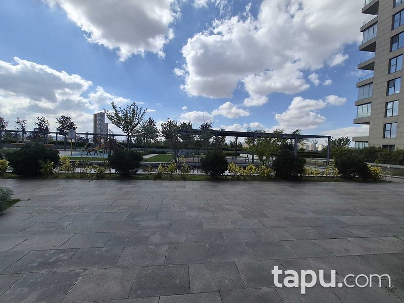 Çankaya Teona Konutları Sitesi'nde 4+1 Daire