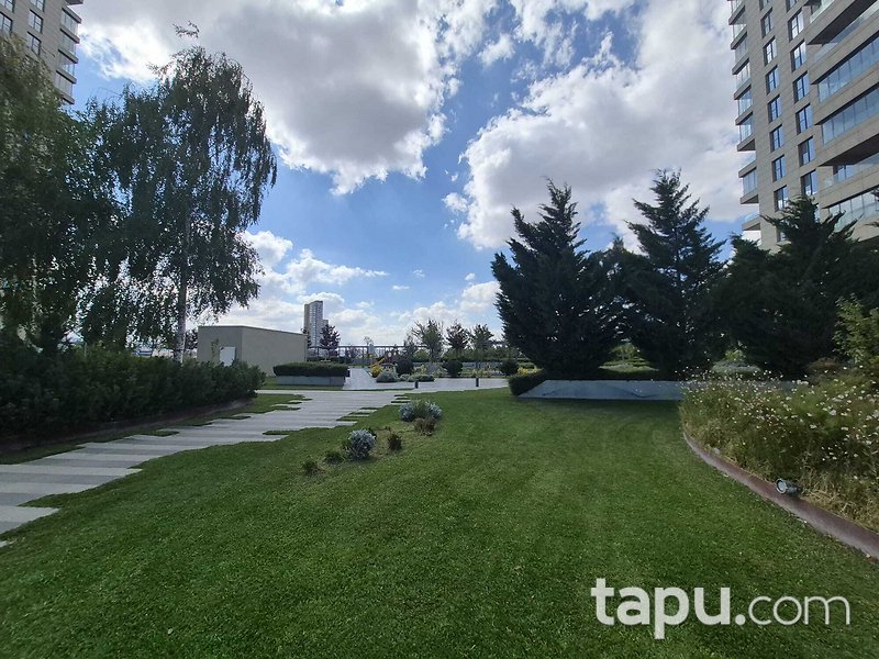 Çankaya Teona Konutları Sitesi'nde 4+1 Daire