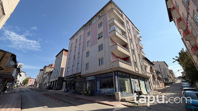 Amasya Suluova Cumhuriyet Mahallesi'nde 4+1 Daire