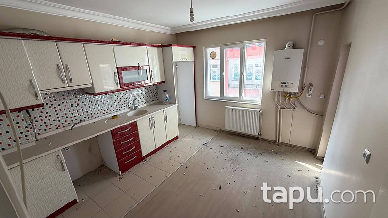 Amasya Suluova Cumhuriyet'te 4+1 Daire