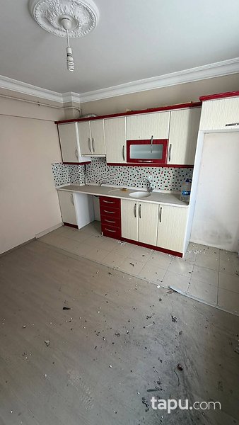 Amasya Suluova Cumhuriyet'te 4+1 Daire