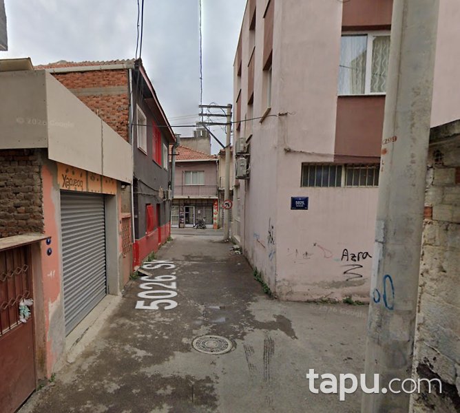 Bornova Çınar Mahallesi'nde 2+1 Daire