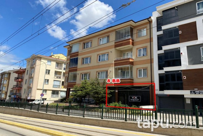 Odunpazarı Halk Caddesi'nde 175 m2 Depolu Dükkan