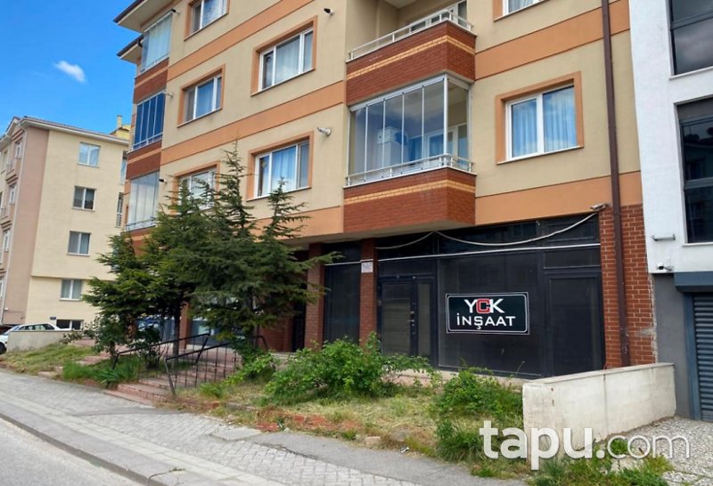 Odunpazarı Halk Caddesi'nde 175 m2 Depolu Dükkan