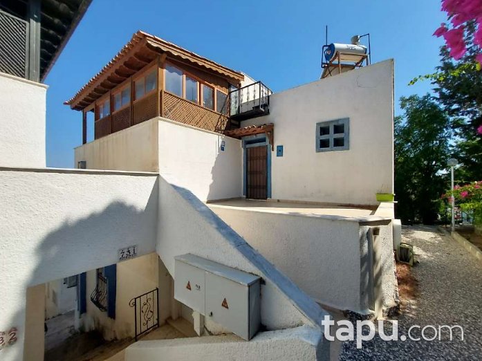 Bodrum Bankev Sitesi'nde 2+1 Daire