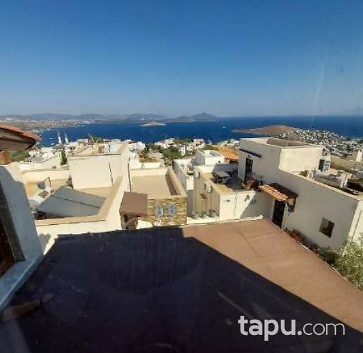 Bodrum Bankev Sitesi'nde 2+1 Daire