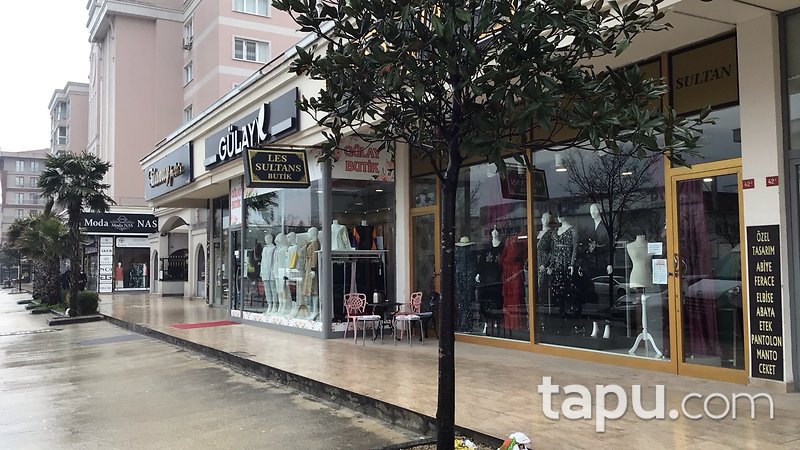 İstanbul Beylikdüzü Kavaklı Konakları'nda 66 m2 Dükkan